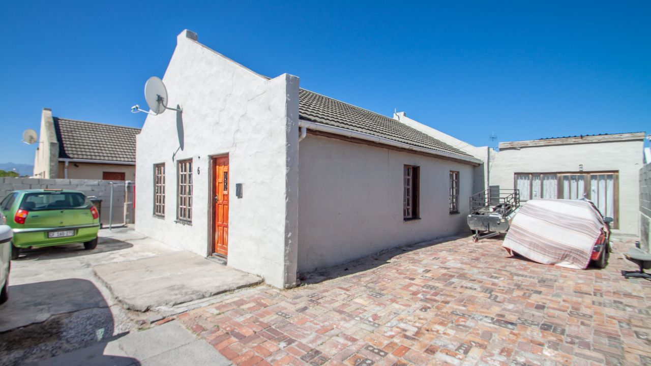 Property and houses for sale and rent in Malibu Village, Blue Downs MyProperty