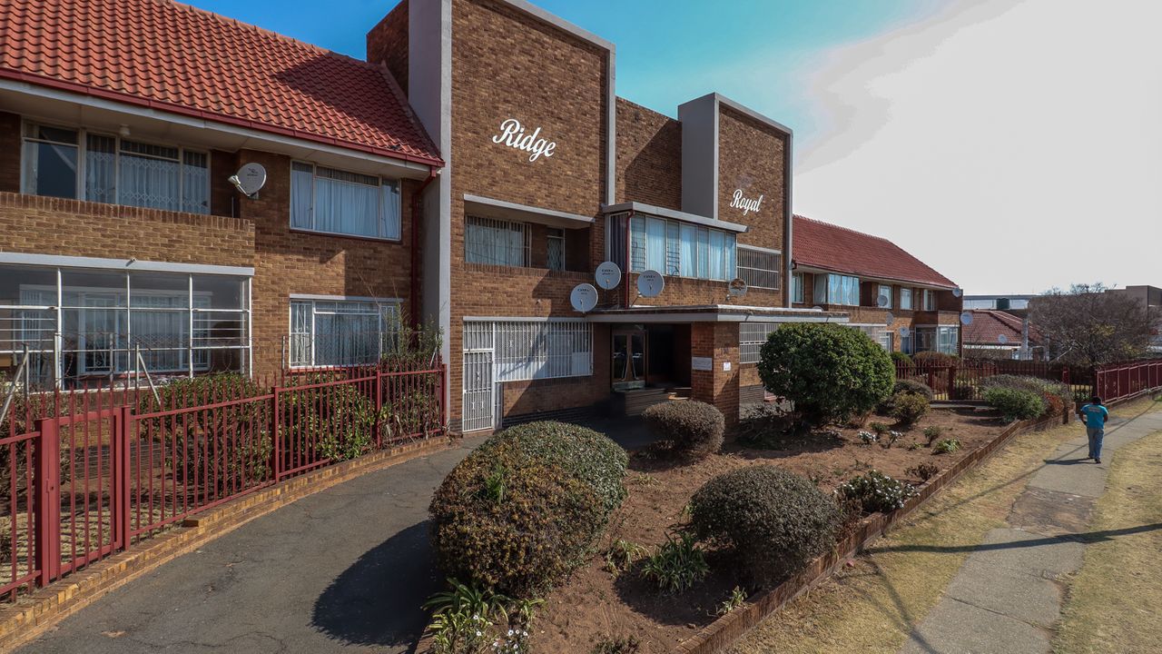 property-and-houses-for-sale-and-rent-in-linmeyer-johannesburg