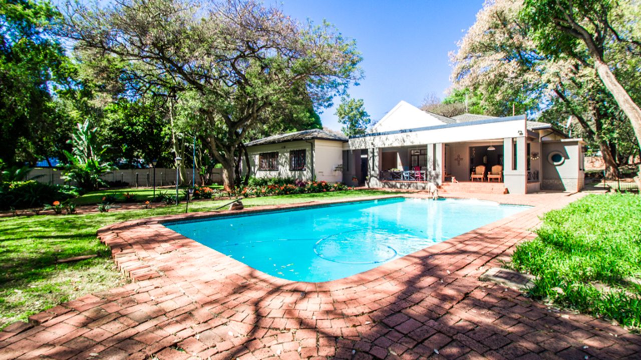 5 Bedroom House For Sale in Waterkloof LH155215 MyProperty