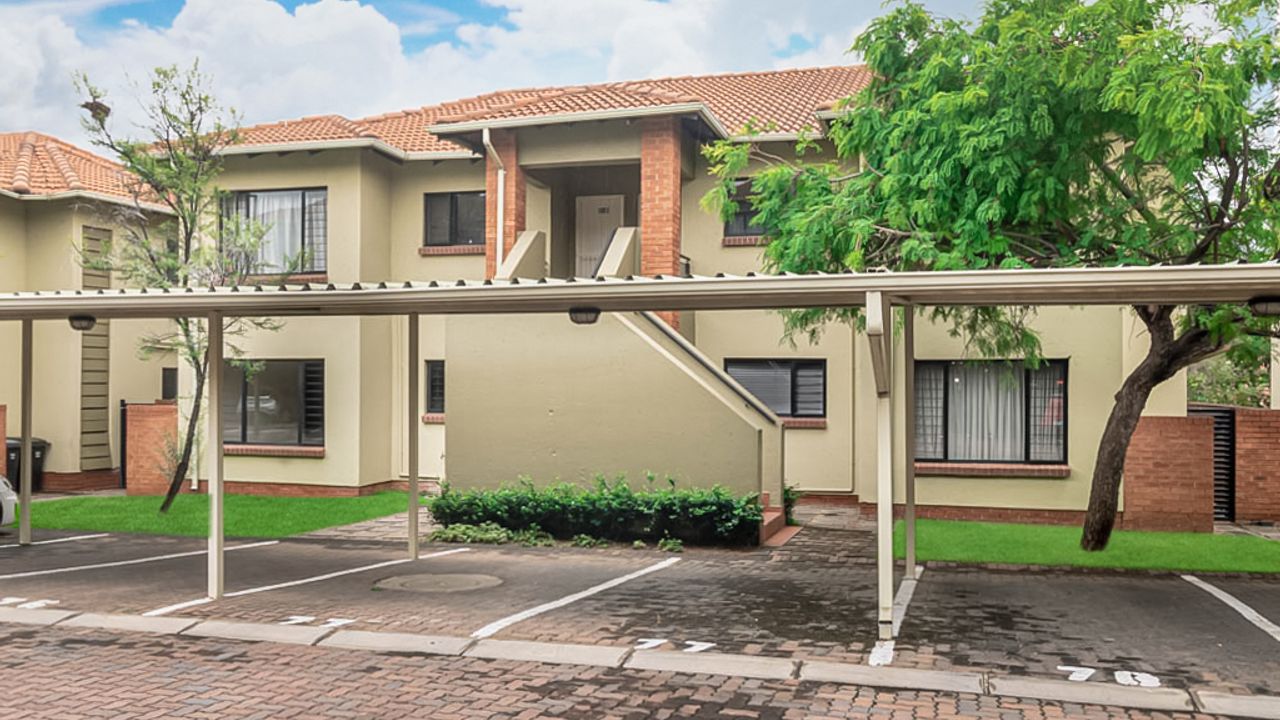2 Bedroom Apartment For Sale in Douglasdale LH156668 MyProperty