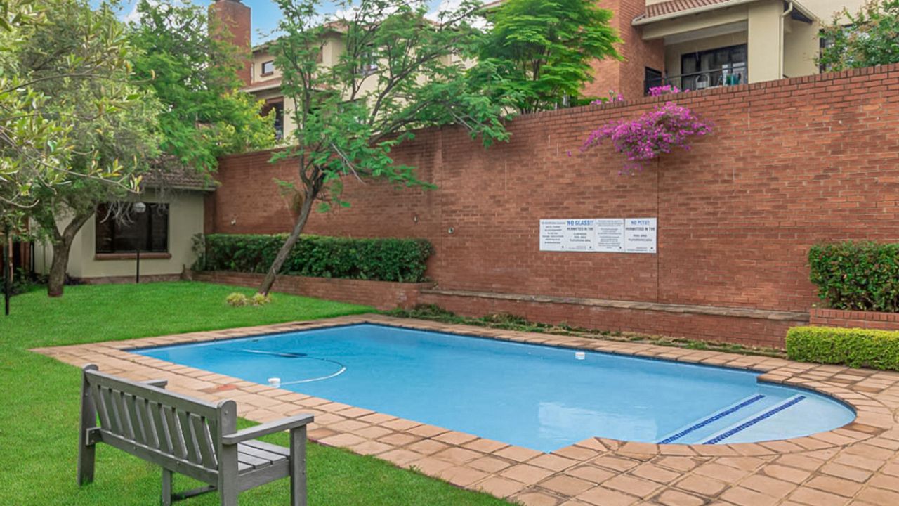 2 Bedroom Apartment For Sale in Douglasdale LH156668 MyProperty
