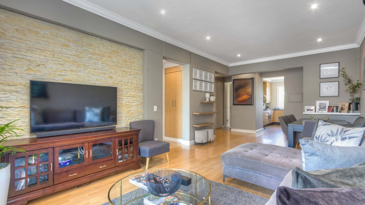 2 Bedroom Apartment For Sale in Eltonhill, 21 Sallys Alley LH157925 MyProperty