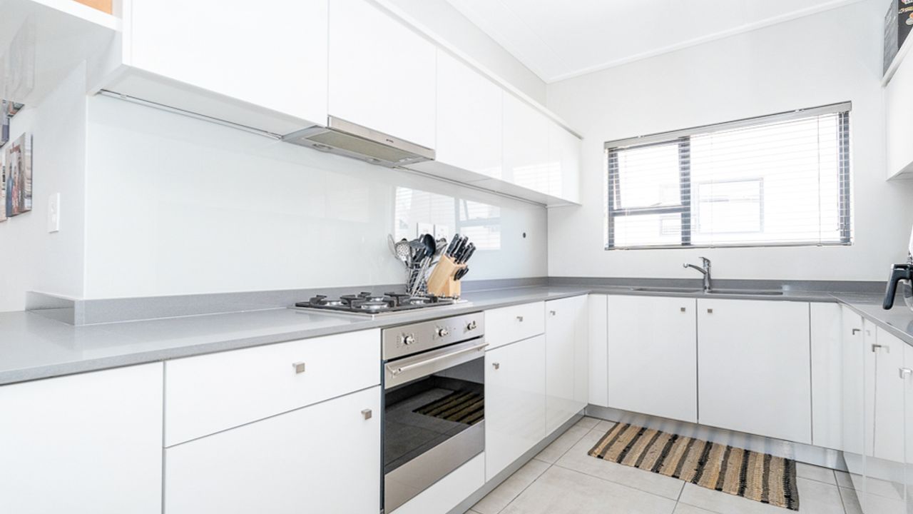 Stylish 3Bed Apartment For Sale at The Polofields, Waterfall. LH