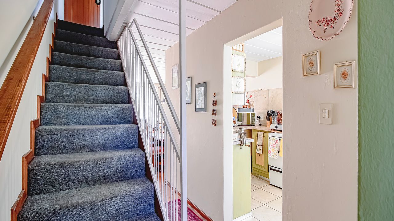 For Sale Wingate Park Townhouse with Patio, Splash Pool, and Wildlife Views LH169699 MyProperty