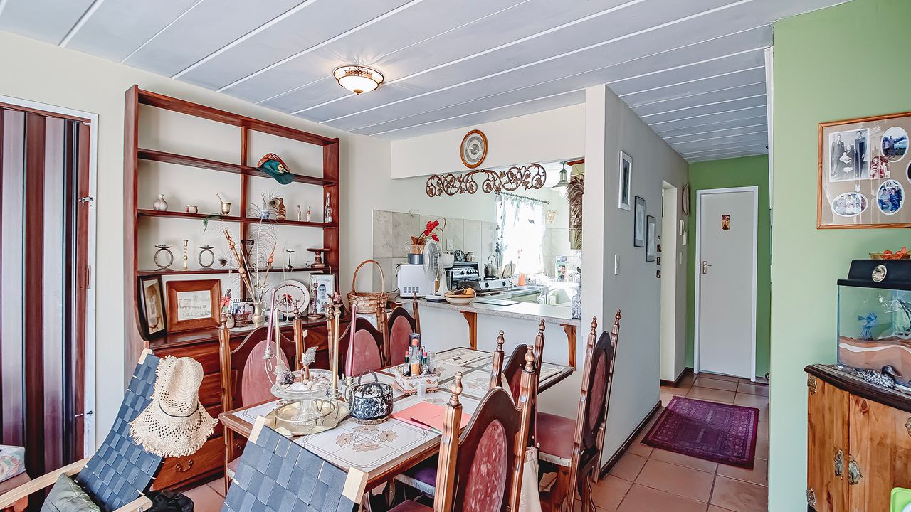 For Sale Wingate Park Townhouse with Patio, Splash Pool, and Wildlife