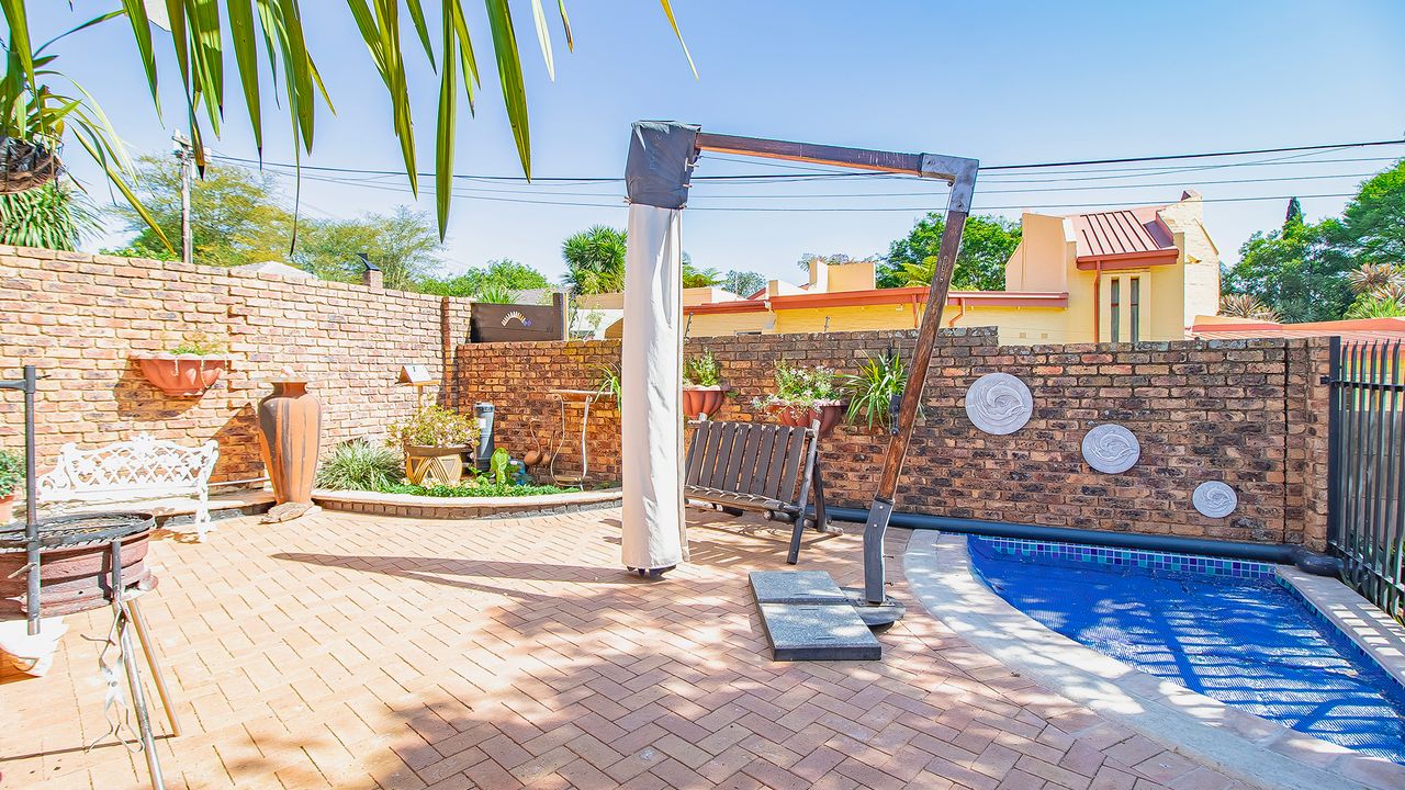 For Sale Wingate Park Townhouse with Patio, Splash Pool, and Wildlife