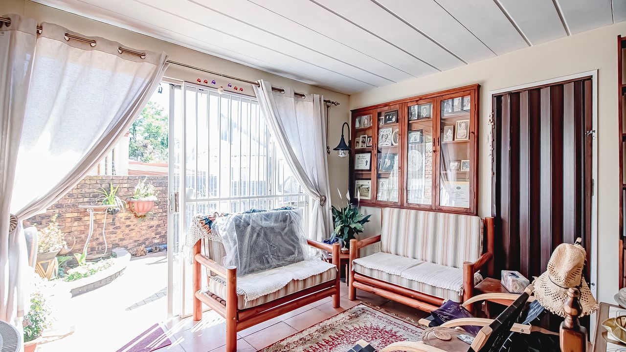 For Sale Wingate Park Townhouse with Patio, Splash Pool, and Wildlife Views LH169699 MyProperty