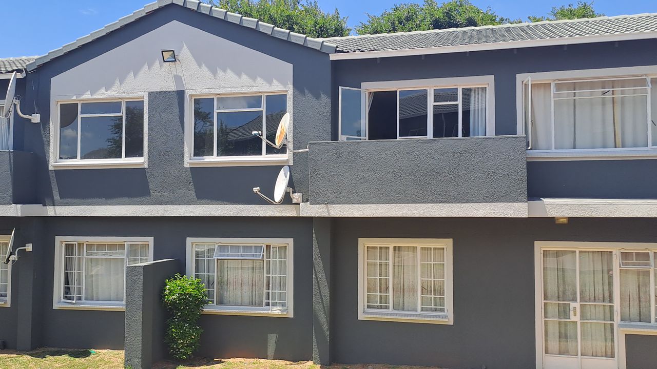 Bramley View Property property and houses for sale in Bramley View