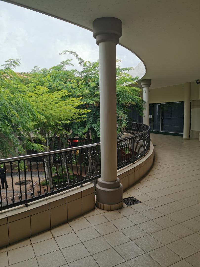 11,289m² Commercial in Waverley, Pretoria Rental Monthly for R 188/m2 