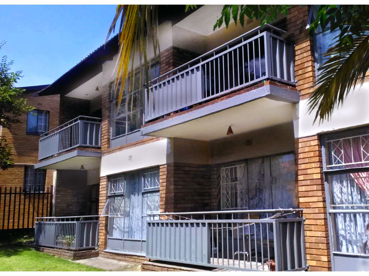 Florida, Roodepoort properties and houses to rent 1 to 12 of 12