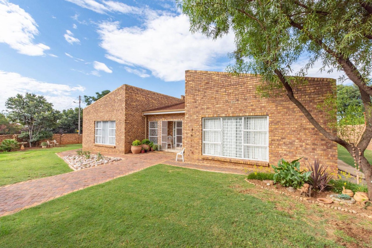 Property and houses for sale and rent in Jordaan Park, Heidelberg