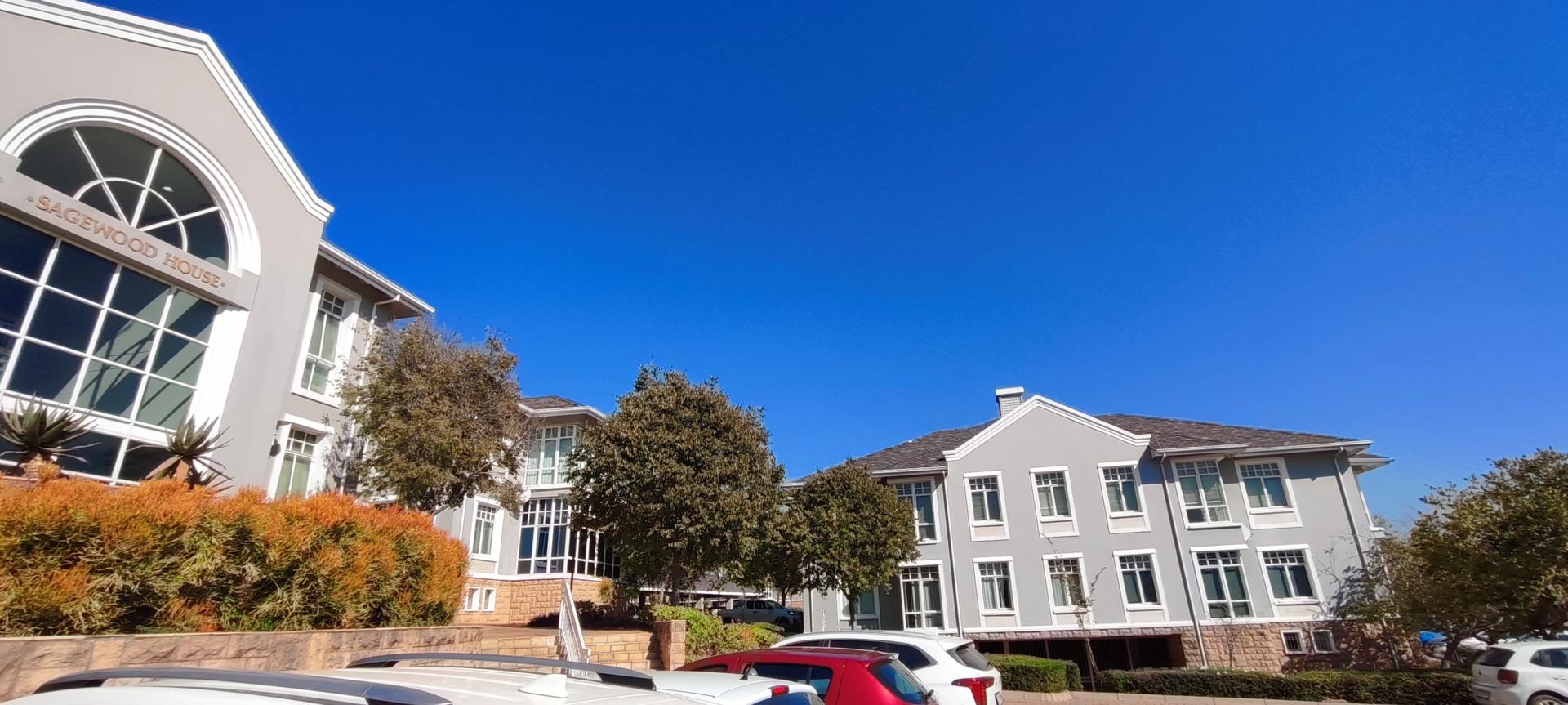 122m² Office in Lynnwood Ridge, Pretoria Rental Monthly for R 19,506 