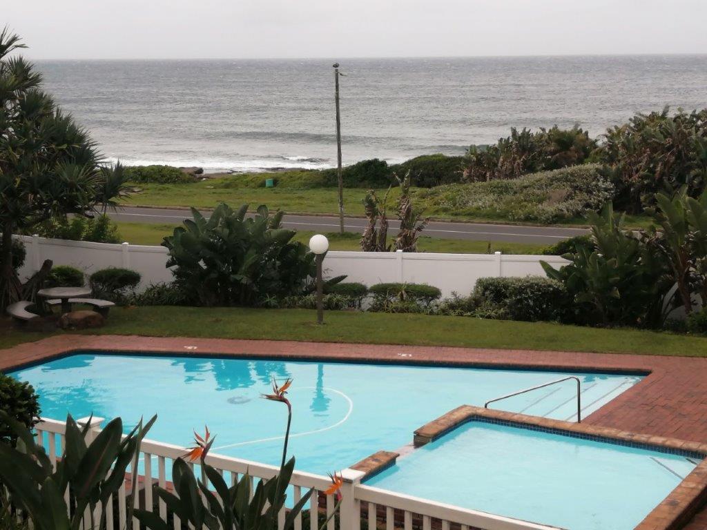 For Sale: Apartment in Uvongo with sea views, pools, tennis courts, and ...