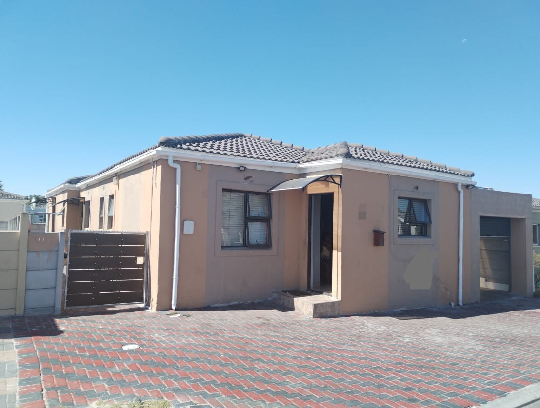 For Sale Belladonna Estate Gem Prime Location, Versatile Units, Secure Parking ENT0267476