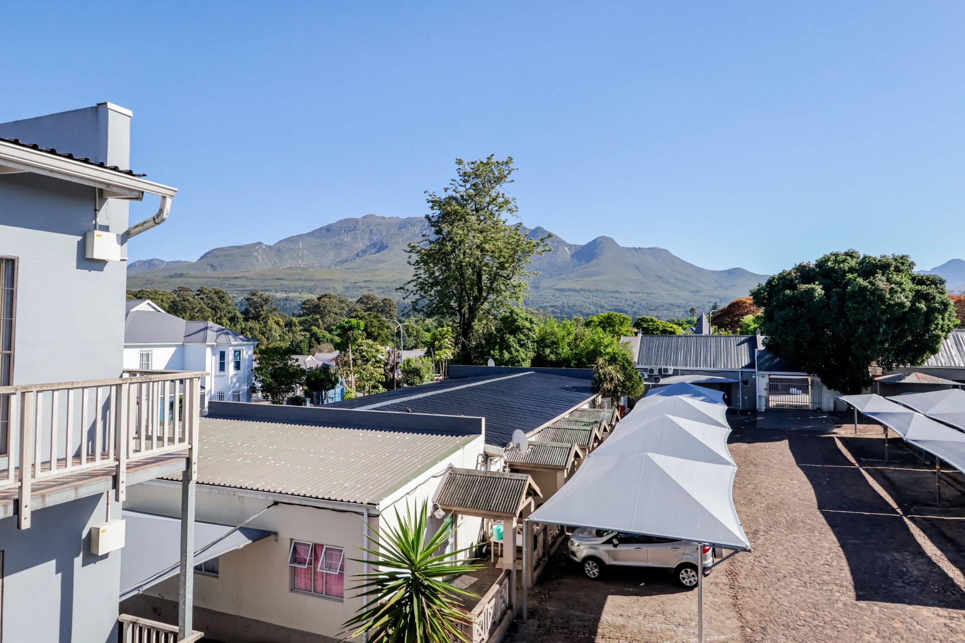 For Sale Modern 1BR Apartment with Parking on Dormehls Drift,