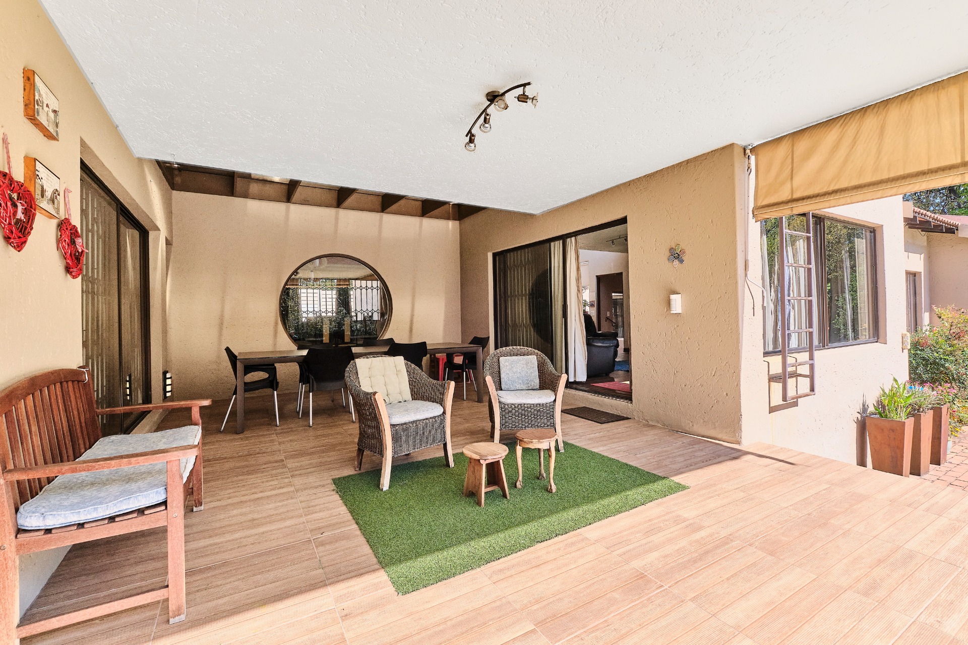 Sunninghill House For Sale Spacious 4Bed, Pool, Solar, Borehole, Top