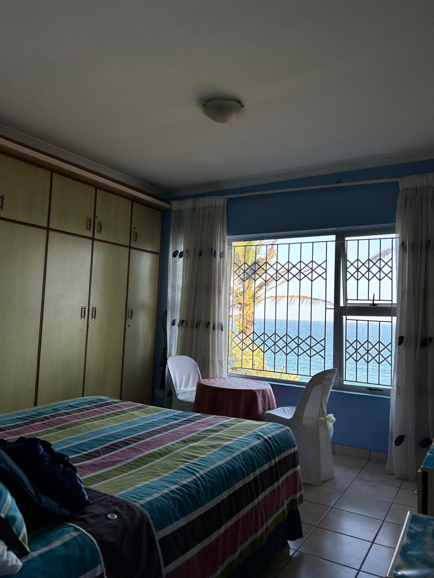 For Sale Tinley Manor Central House with 8 ensuite bedrooms and beach