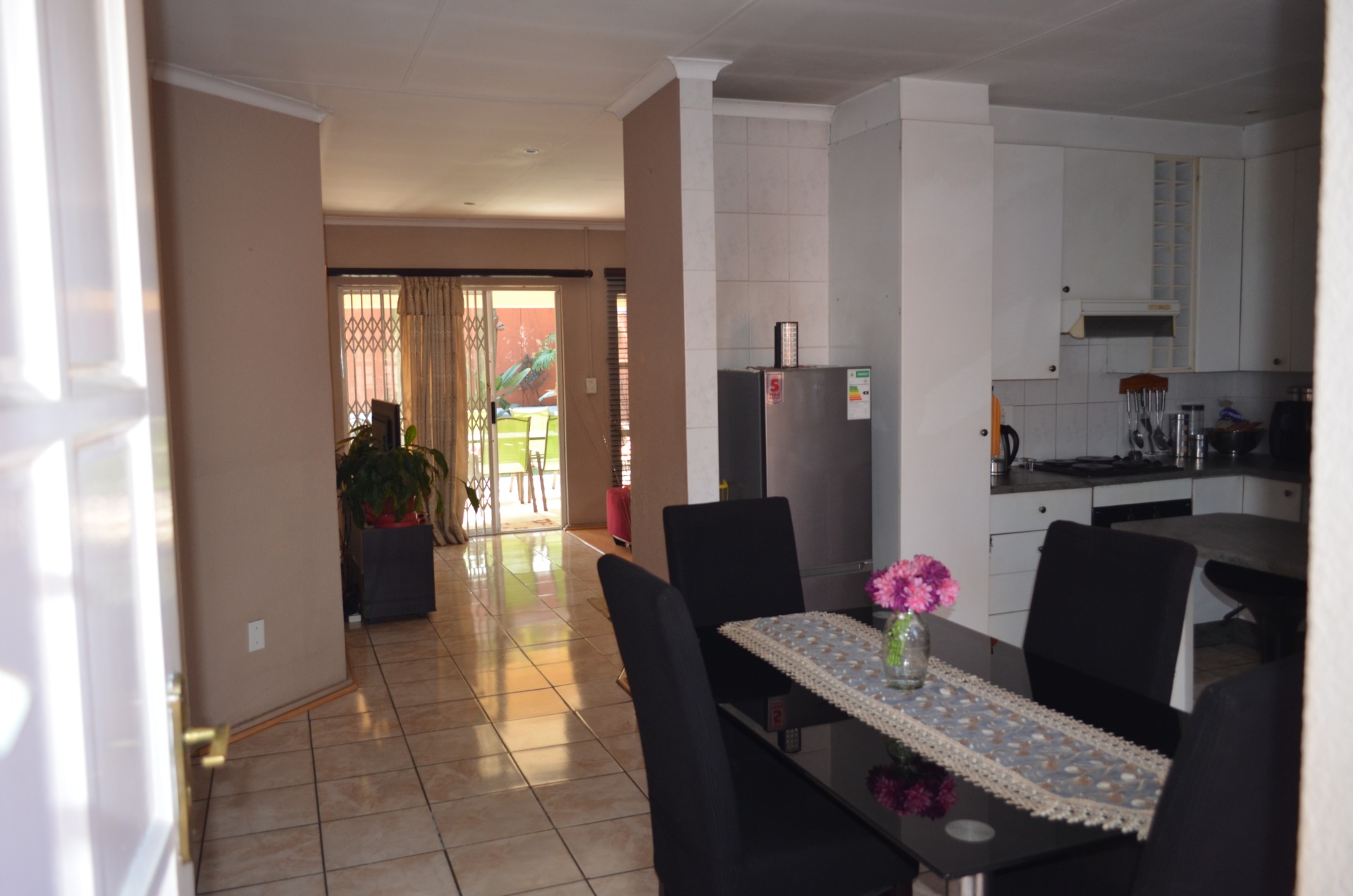 Northwold Townhouse For Sale 3 beds, pool, petfriendly, secure estate