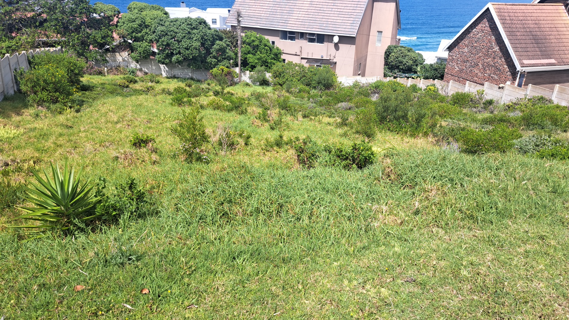 Vacant Land Residential in Dana Bay For Sale 750sqm with sea views. 