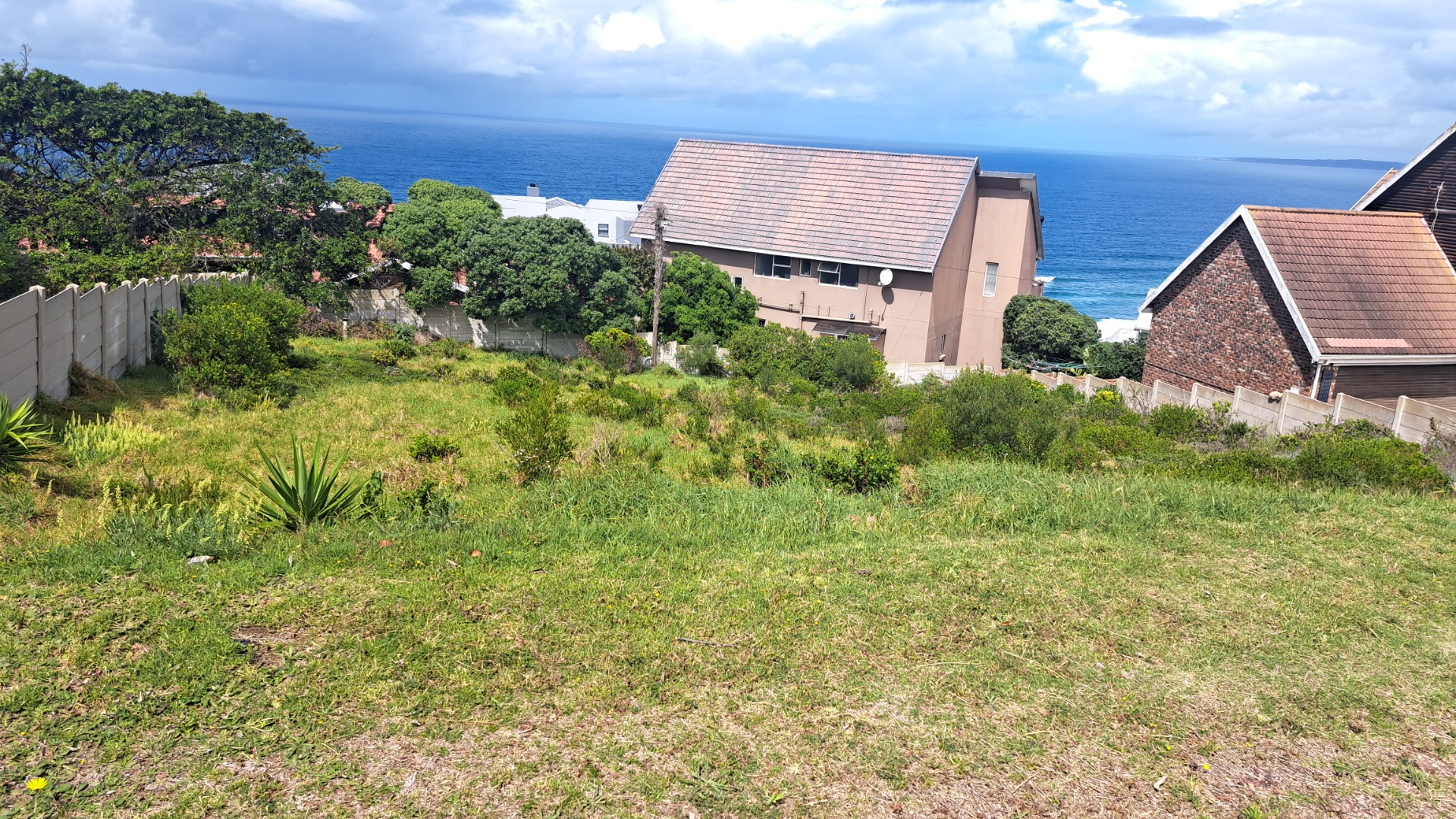 Vacant Land Residential in Dana Bay For Sale 750sqm with sea views. 