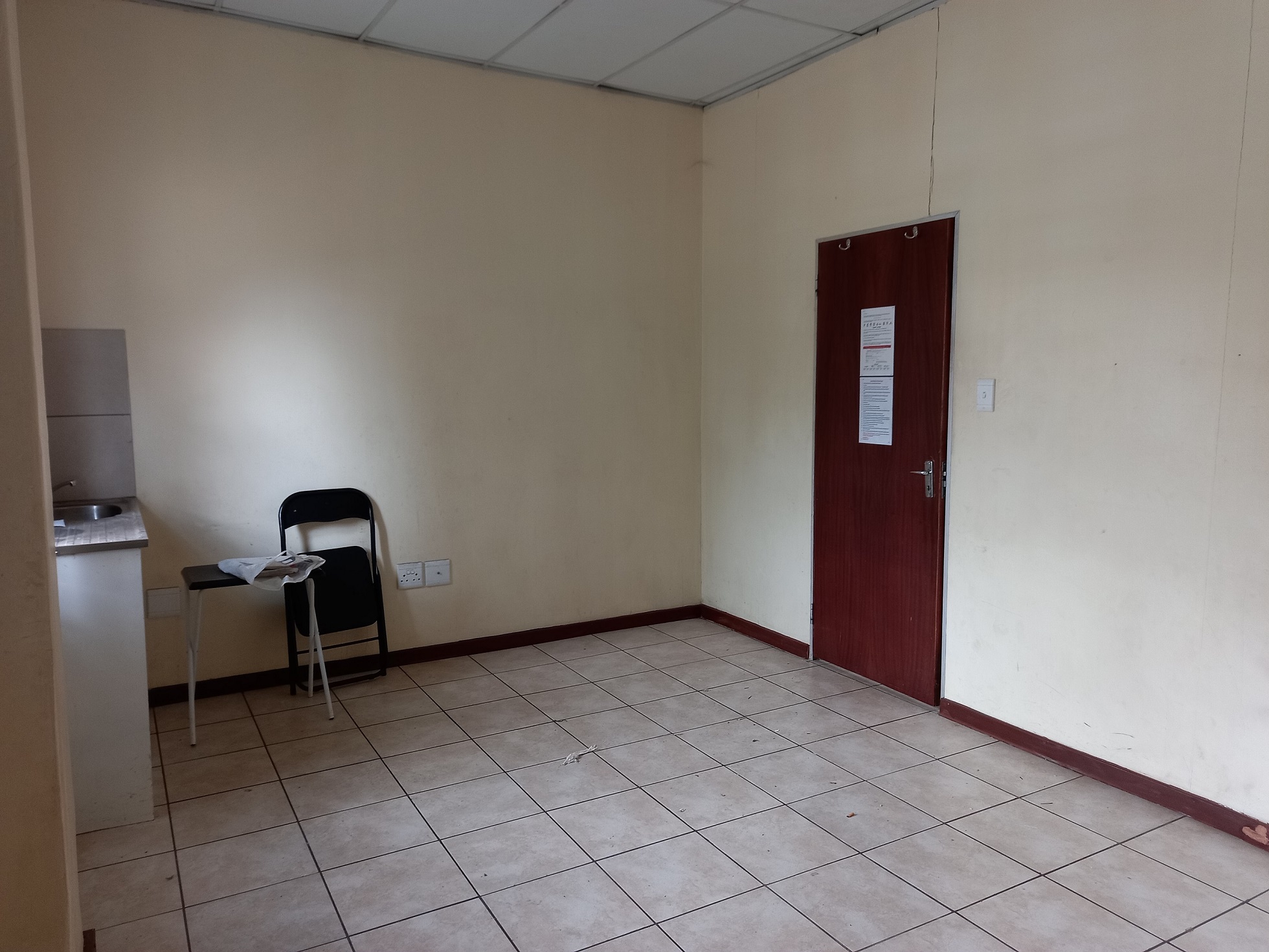 Germiston Central Flat To Rent Open plan, secure building, near