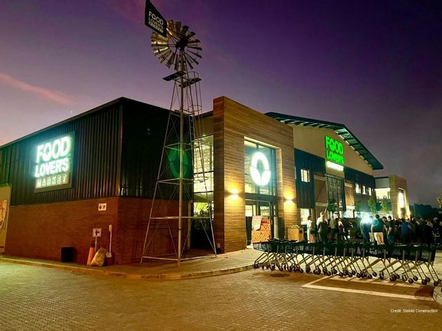 Food Lover's Market Bothasig view
