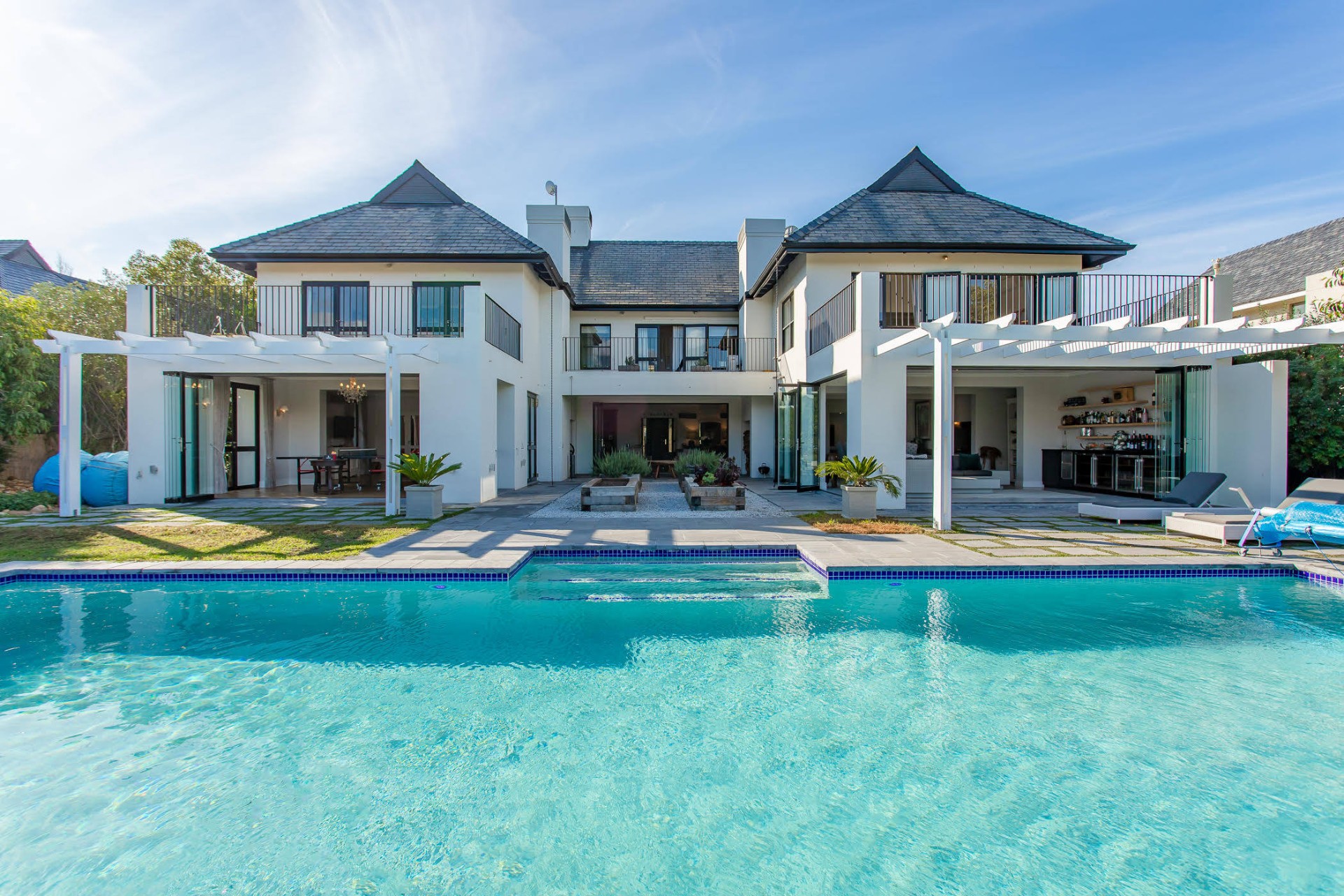 High-end home buyers look to experience the luxury of wellness at Val de Vie Estate