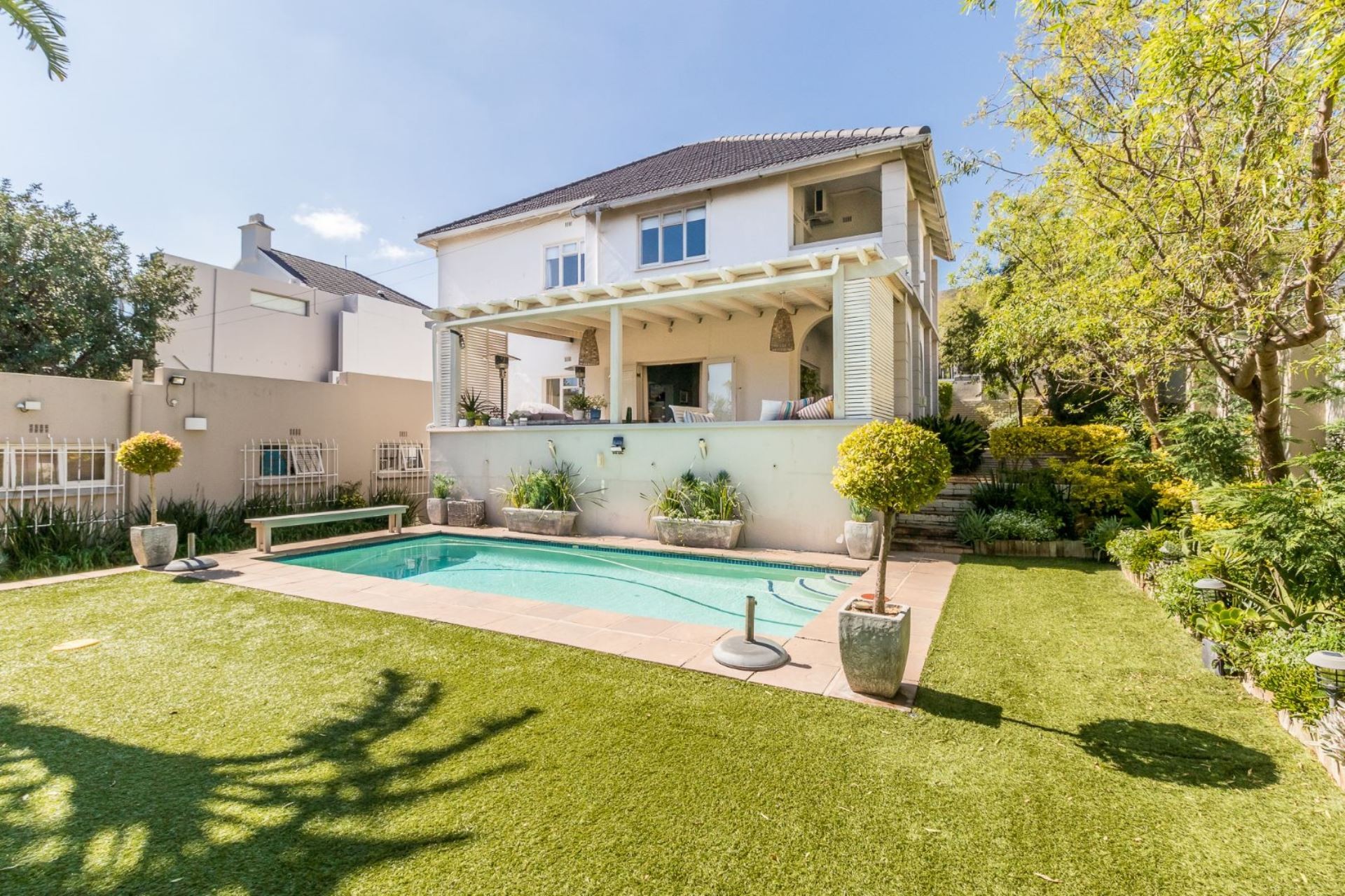 5 Properties for sale in Cape Town