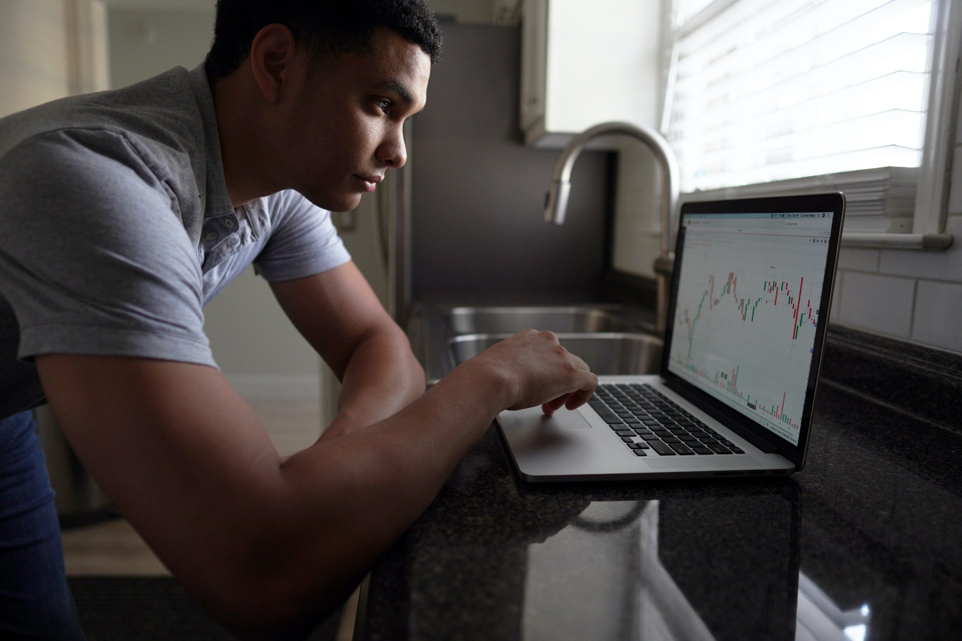 How the economy, neighbourhood, and crime impact the value of your property