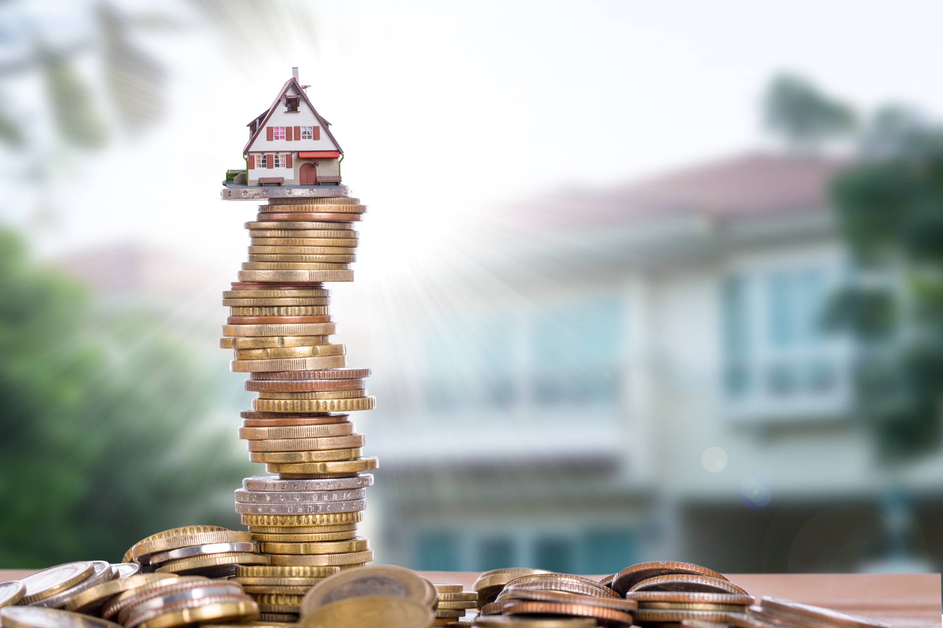 Bond approvals at the upper end of the property market increase as interest rate holds steady