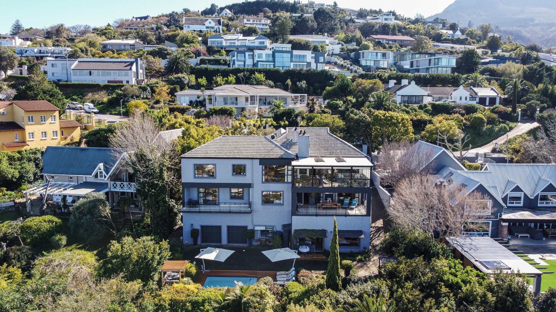Record median prices in the Helderberg region are underpinned by upcountry and foreign buyers
