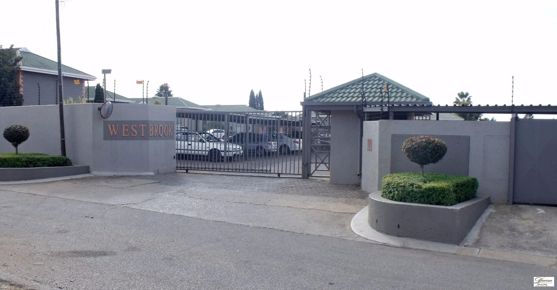 Apartment Rented In Glen Marais, Kempton Park, Gauteng for R 6,000 /month