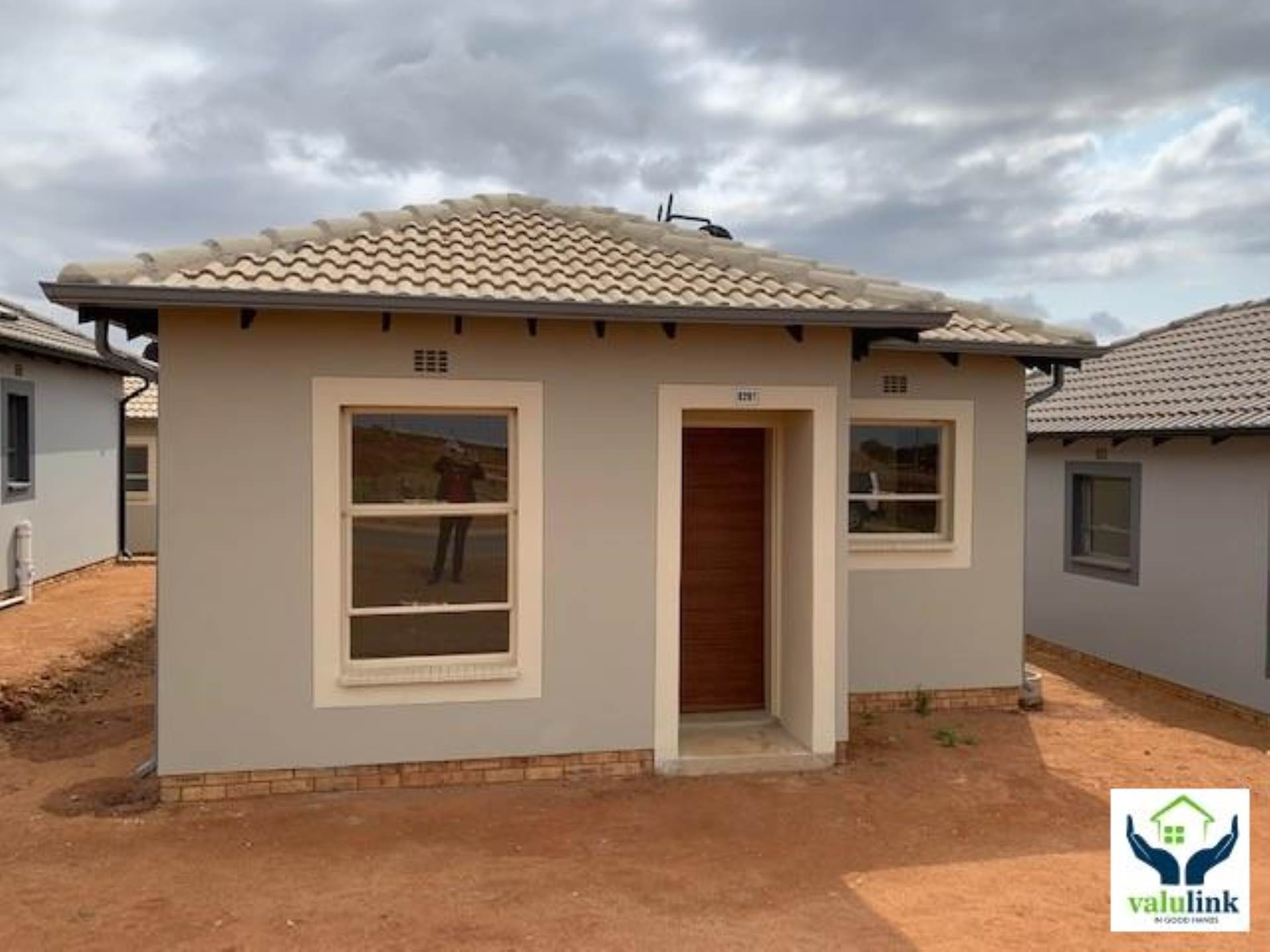 House For Sale In Clayville & Ext, Midrand, Gauteng for R 540,075