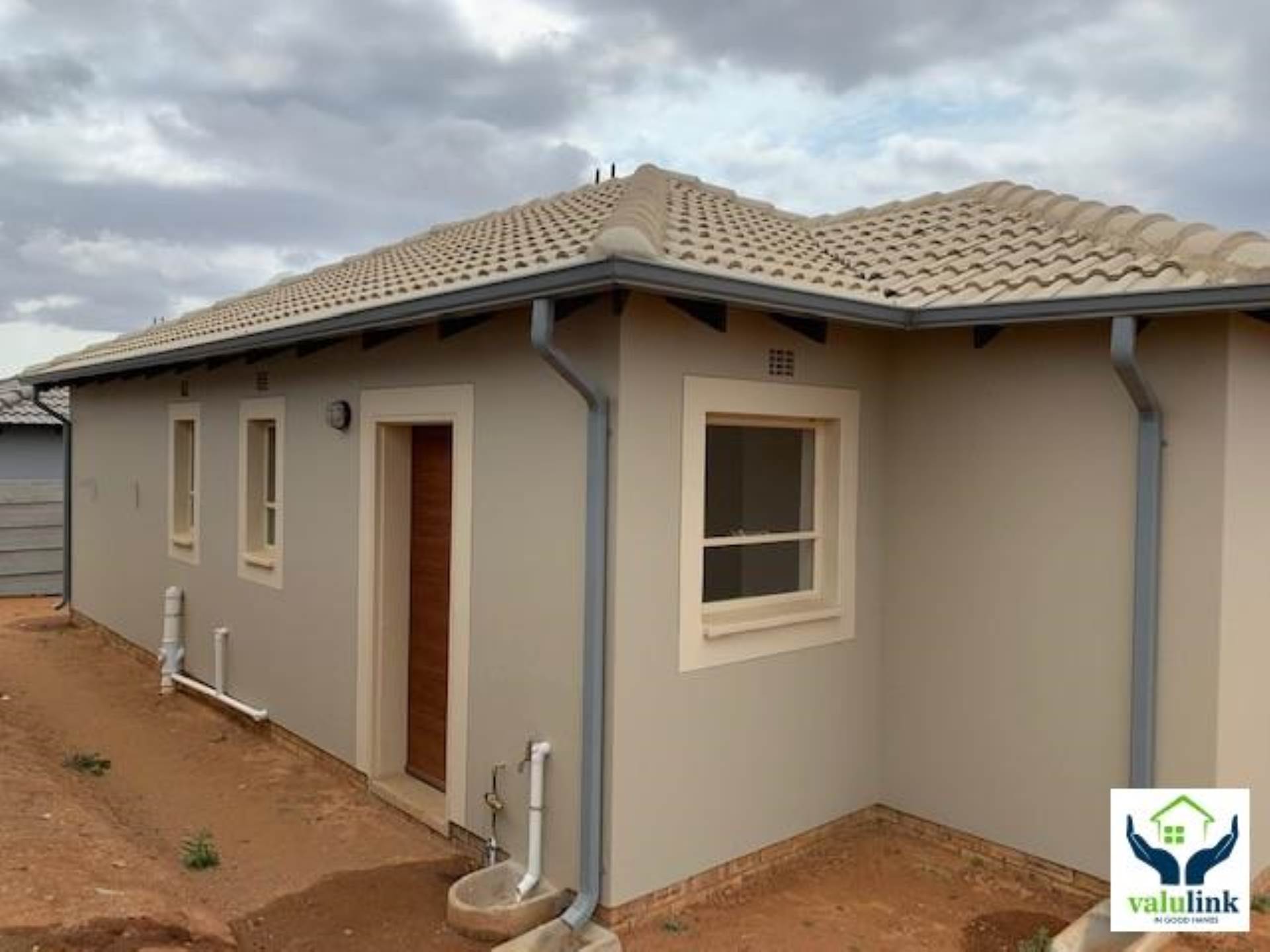 House For Sale In Clayville Ext 71, Midrand, Gauteng for R 546,680