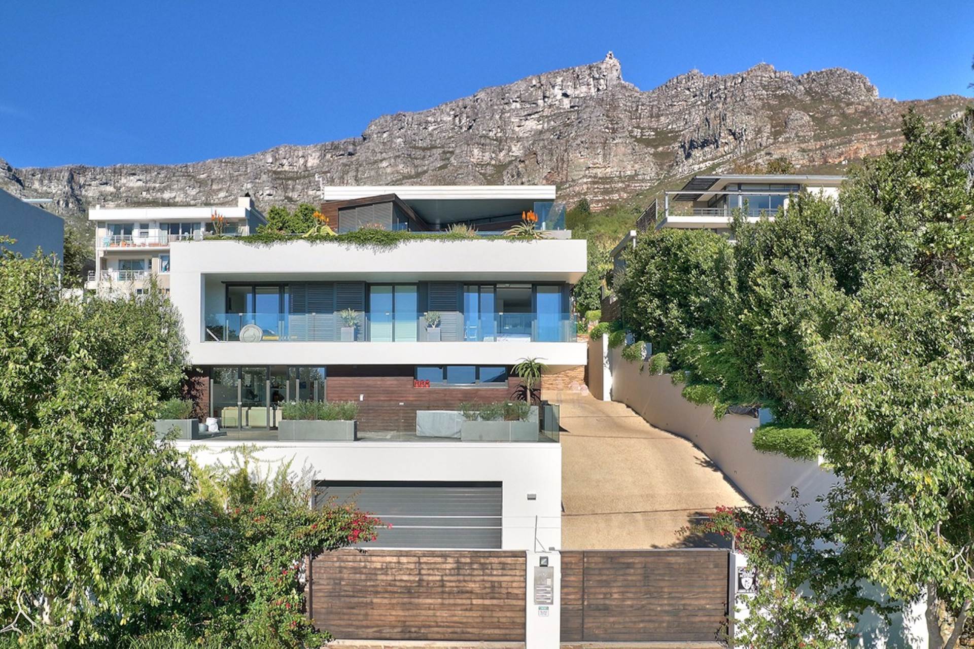 House For Sale In Higgovale, Cape Town, Western Cape for R 125,000,000