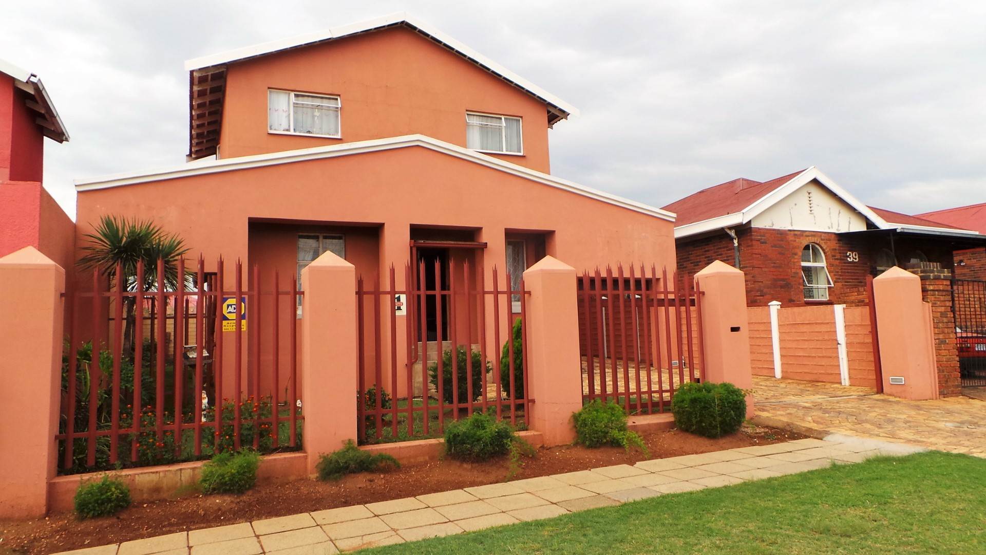 House Pending Sale In Coronationville, Johannesburg, Gauteng for R 840,000