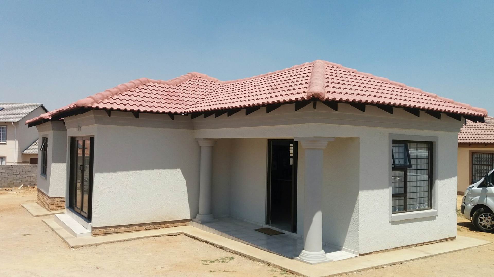 House Pending Sale In Blue Hills, Midrand, Gauteng for R 1,250,000