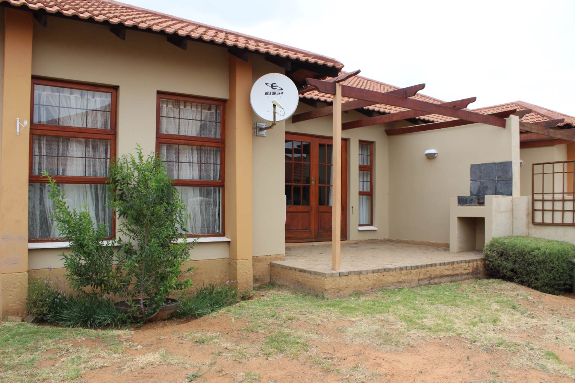 Townhouse Sold In Woodland Hills, Bloemfontein, Free State for R 1,320,000