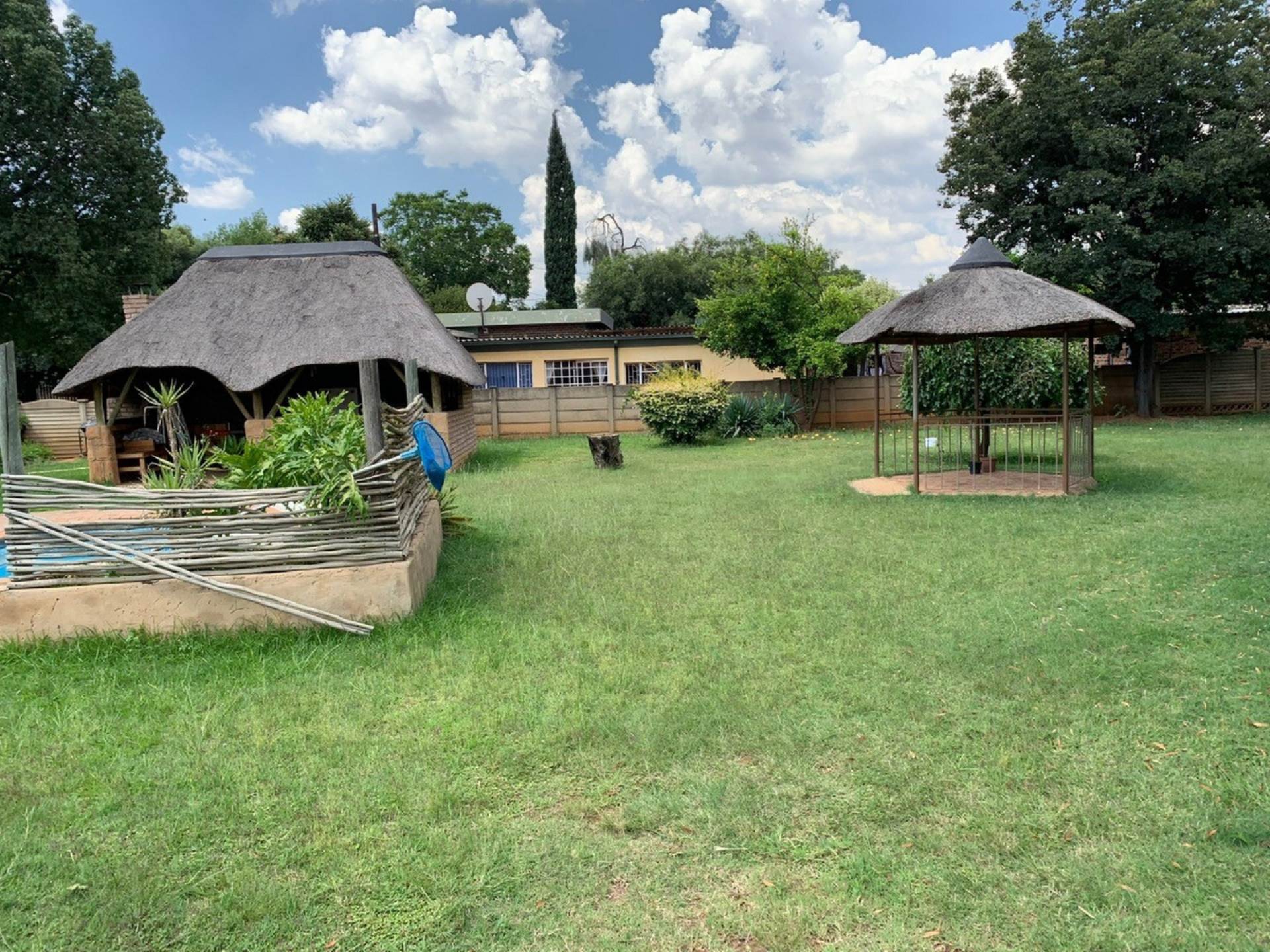 House For Sale In Sonlandpark, Vereeniging, Gauteng for R 990,000