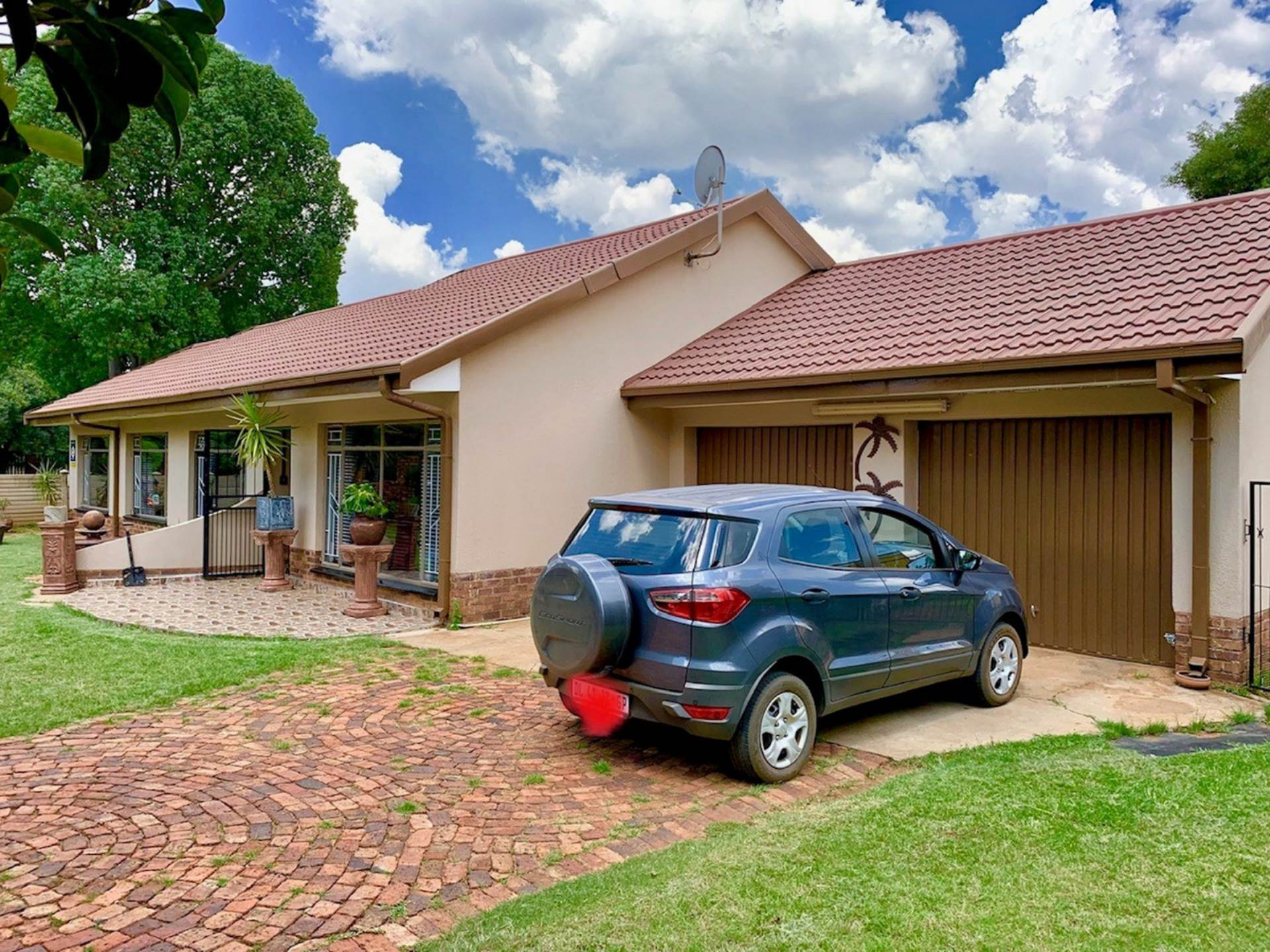 House For Sale In Sonlandpark, Vereeniging, Gauteng for R 990,000