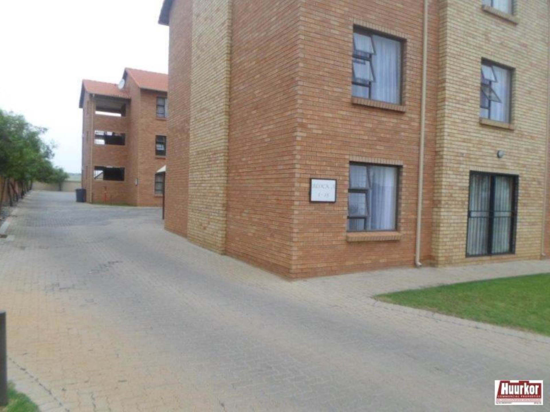 Apartment To Rent In Summerfields Estate, Centurion, Gauteng for R