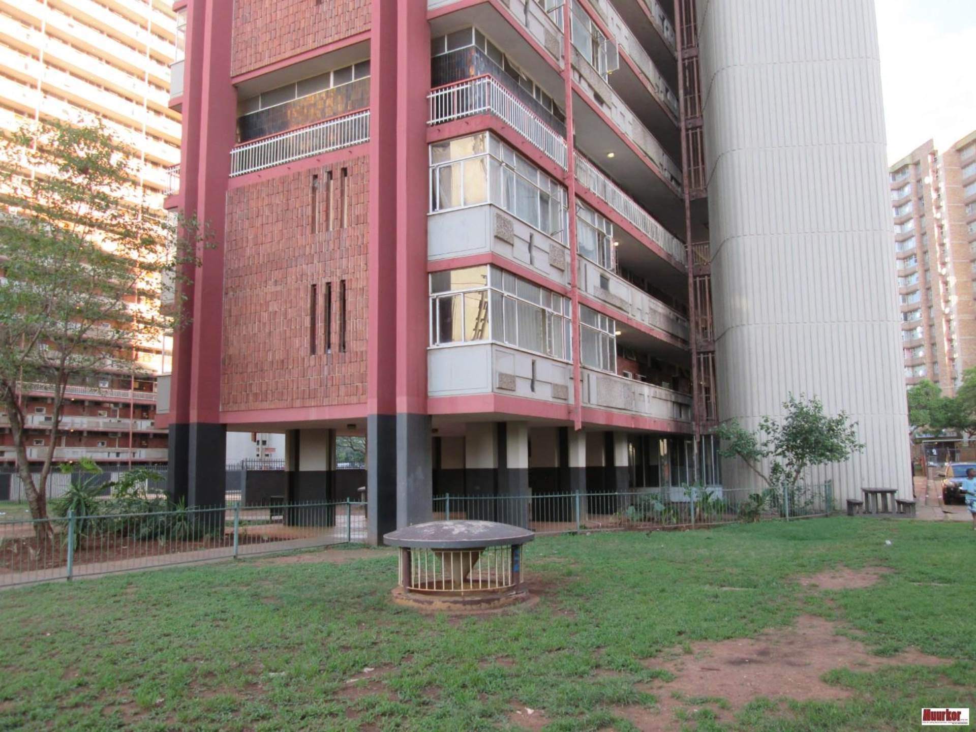 Flat To Rent In Sunnyside, Pretoria, Gauteng for R 3,540 /month