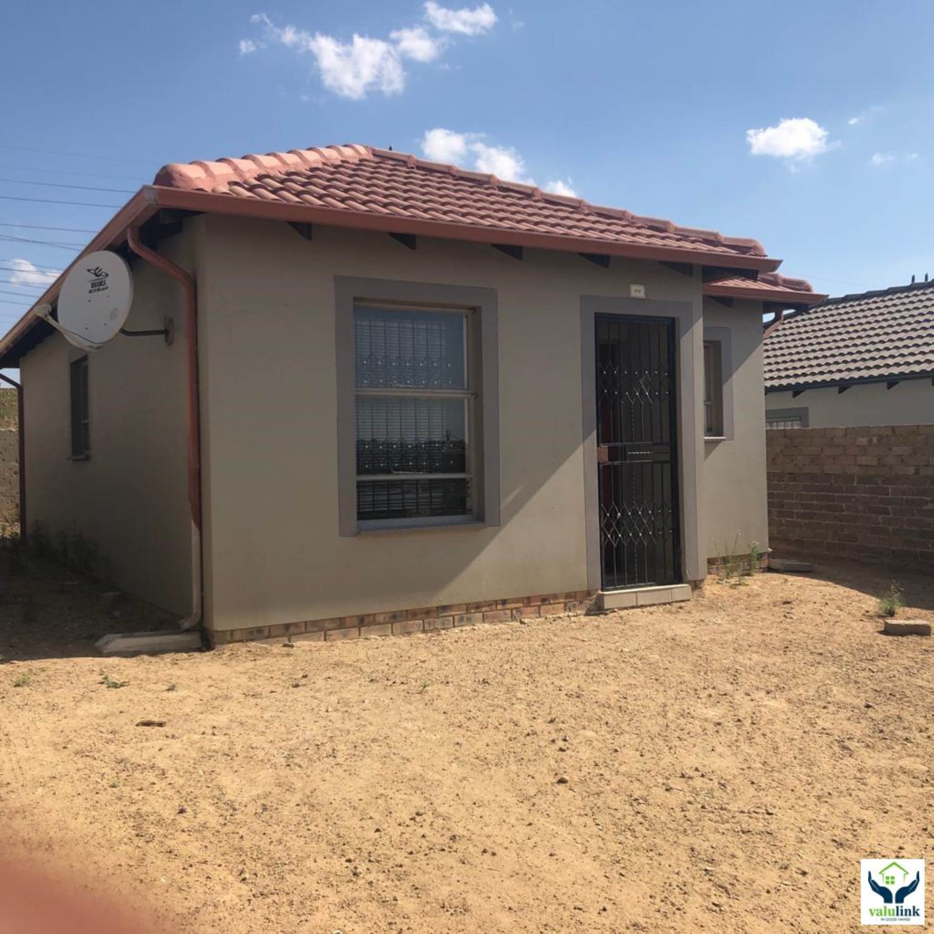 House For Sale In Riverside View, Midrand, Gauteng for R 750,000