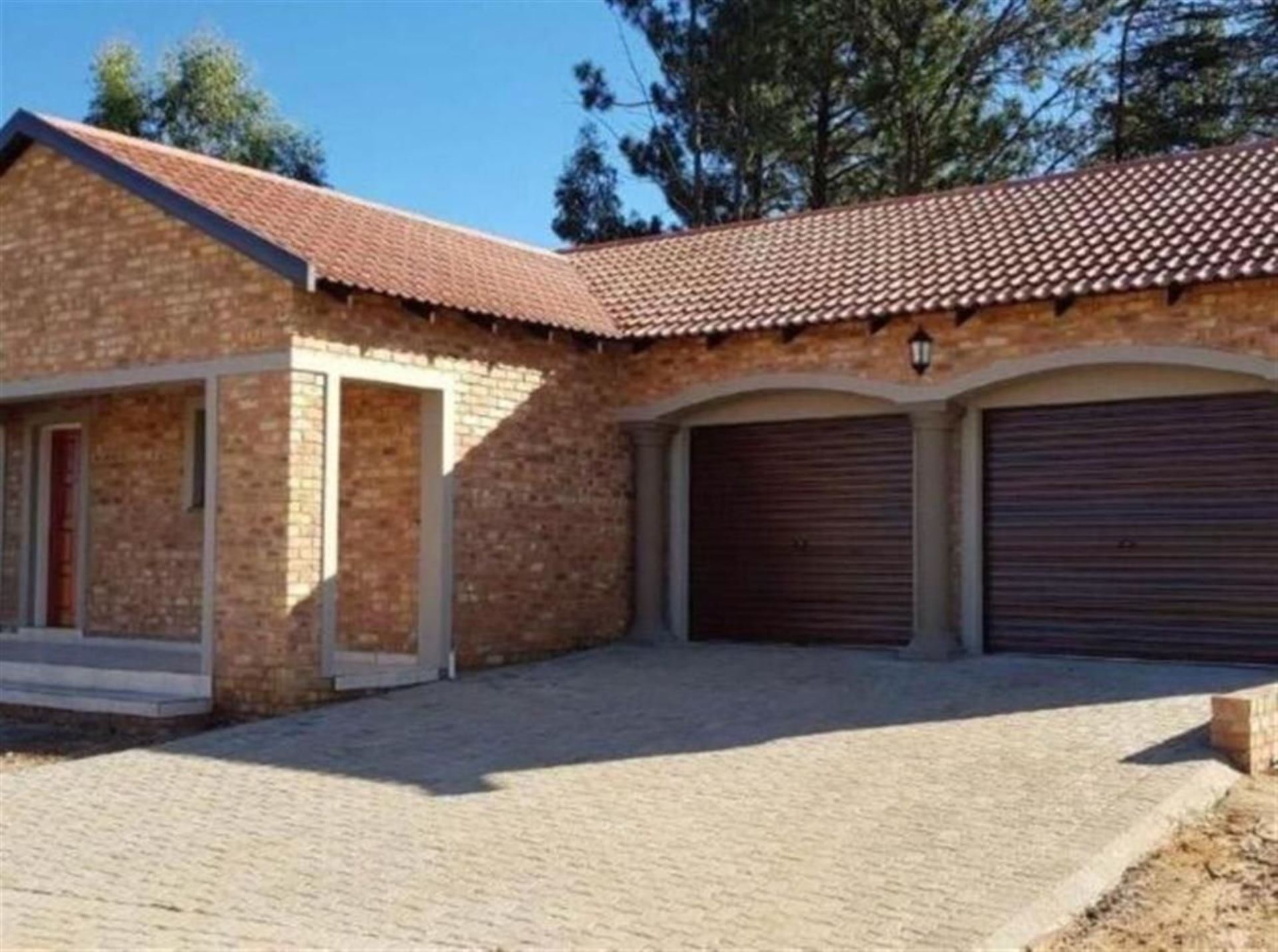 Townhouse To Rent In Riversdale, Meyerton, Gauteng for R 9,000 /month