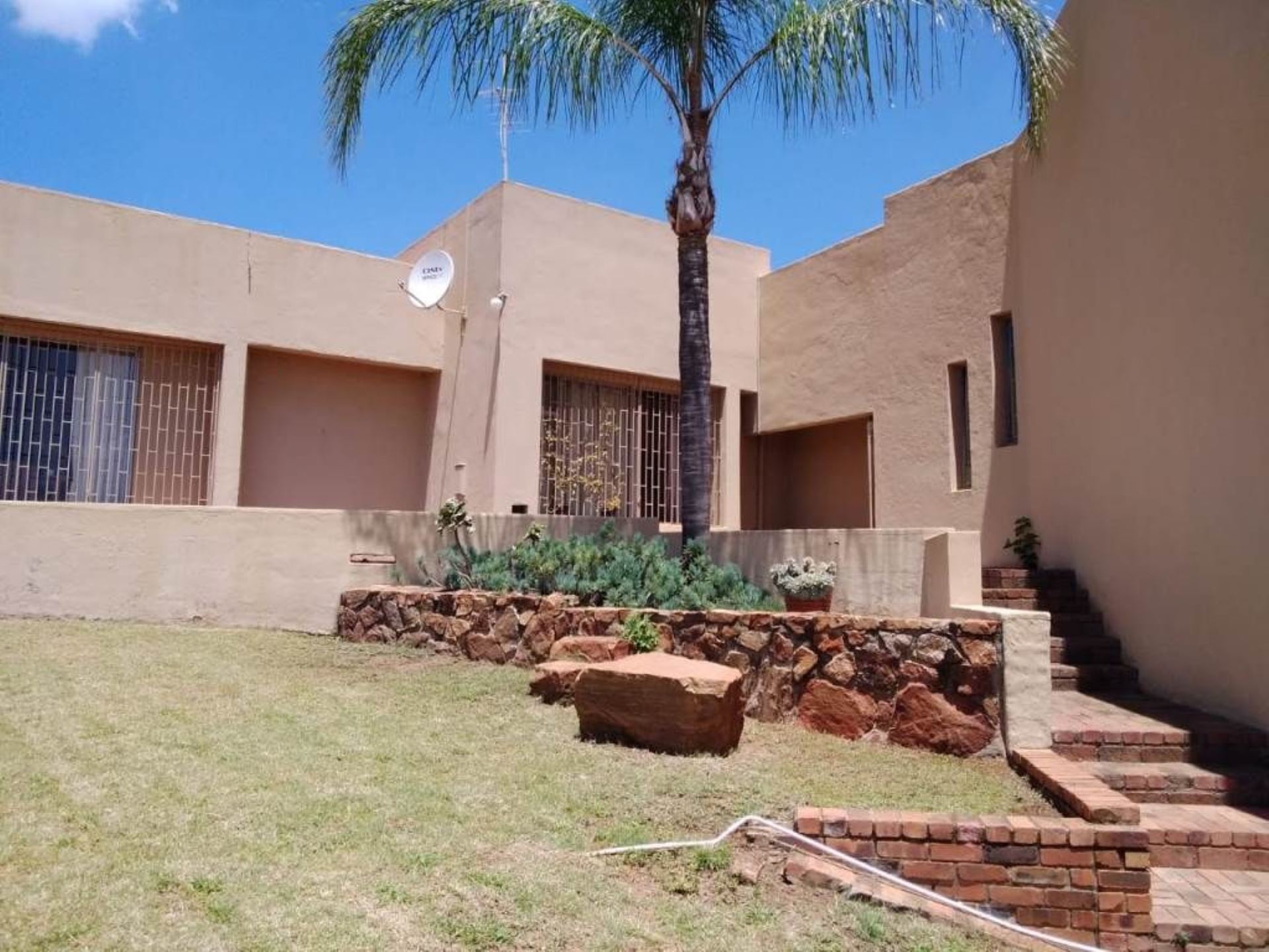 House For Sale In Silverton, Pretoria, Gauteng for R 1,695,000
