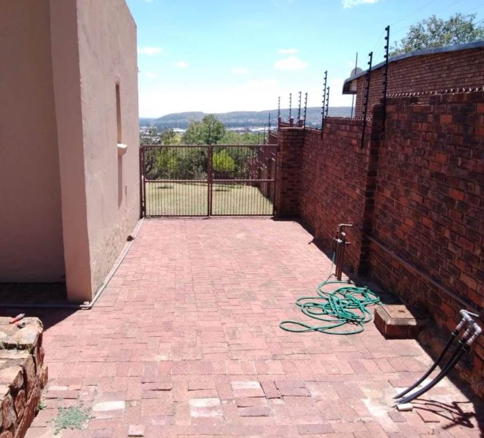 House For Sale In Silverton, Pretoria, Gauteng for R 1,695,000