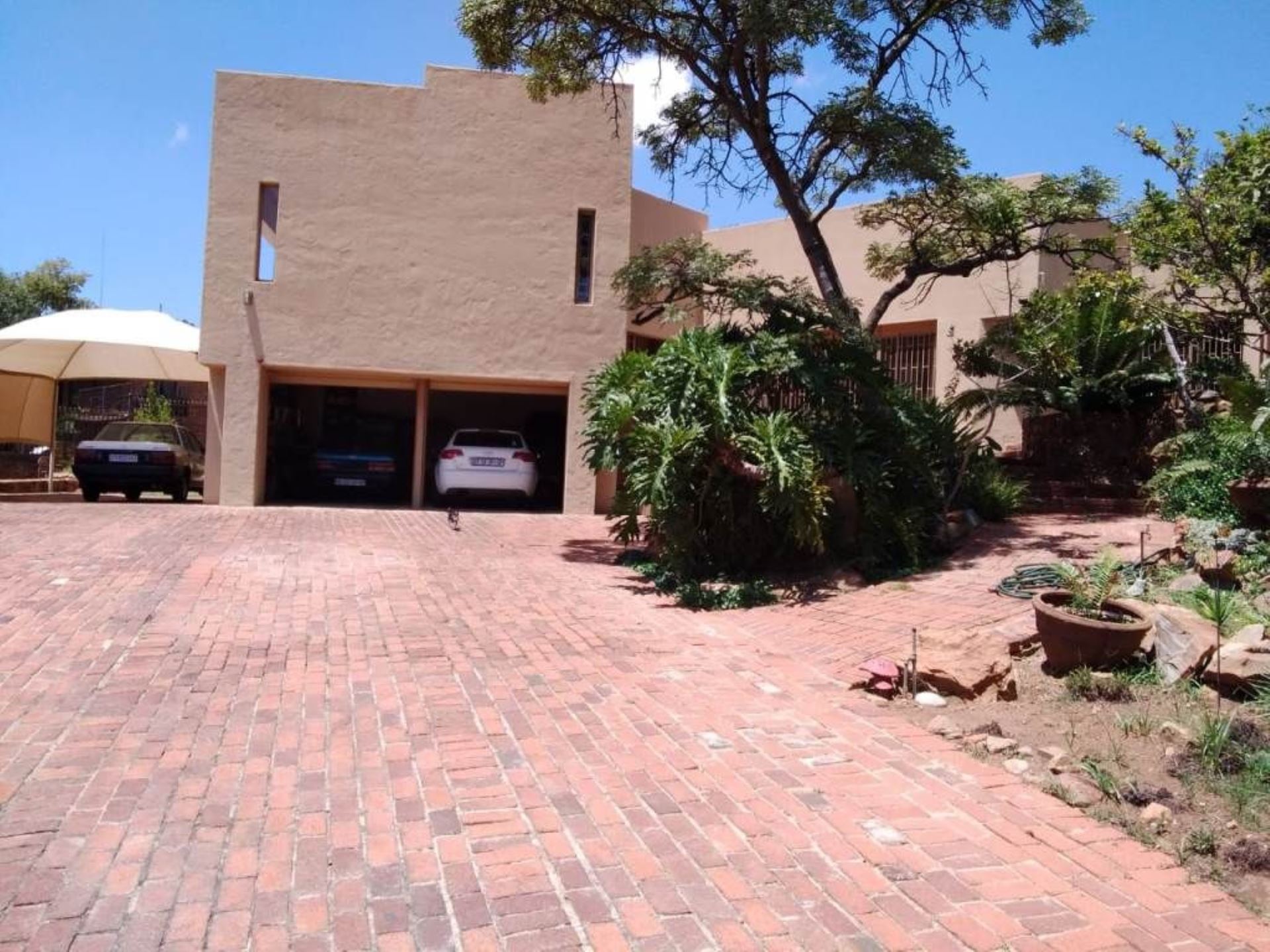 House For Sale In Silverton, Pretoria, Gauteng for R 1,695,000