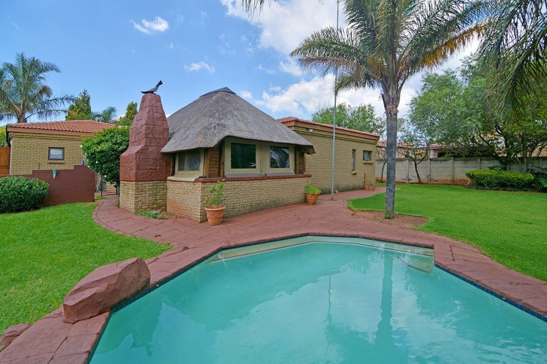 House For Sale In Rangeview Ext 4, Krugersdorp, Gauteng for R 1,950,000