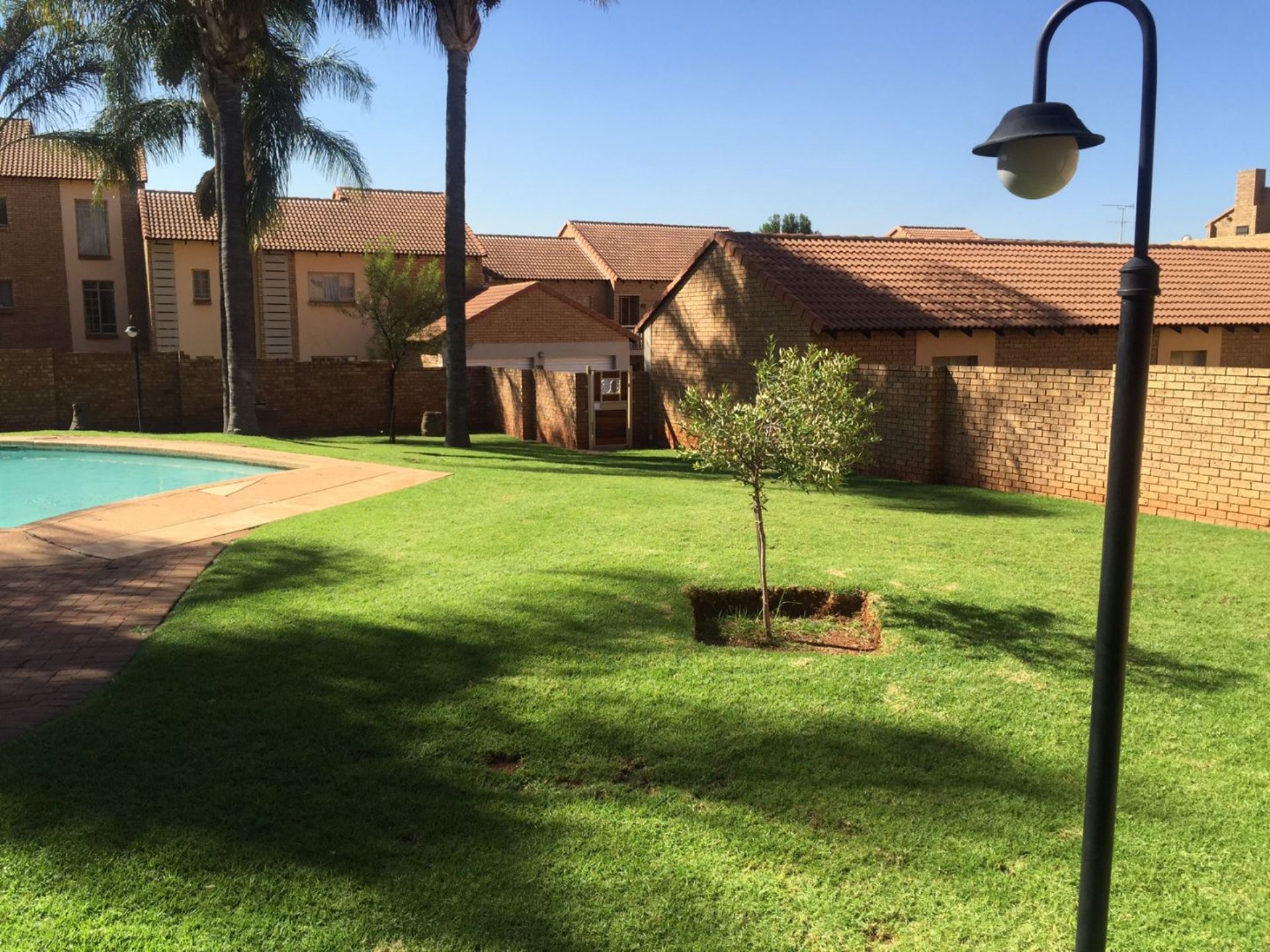 Apartment To Rent In Olympus, Pretoria, Gauteng for R 8,850 /month