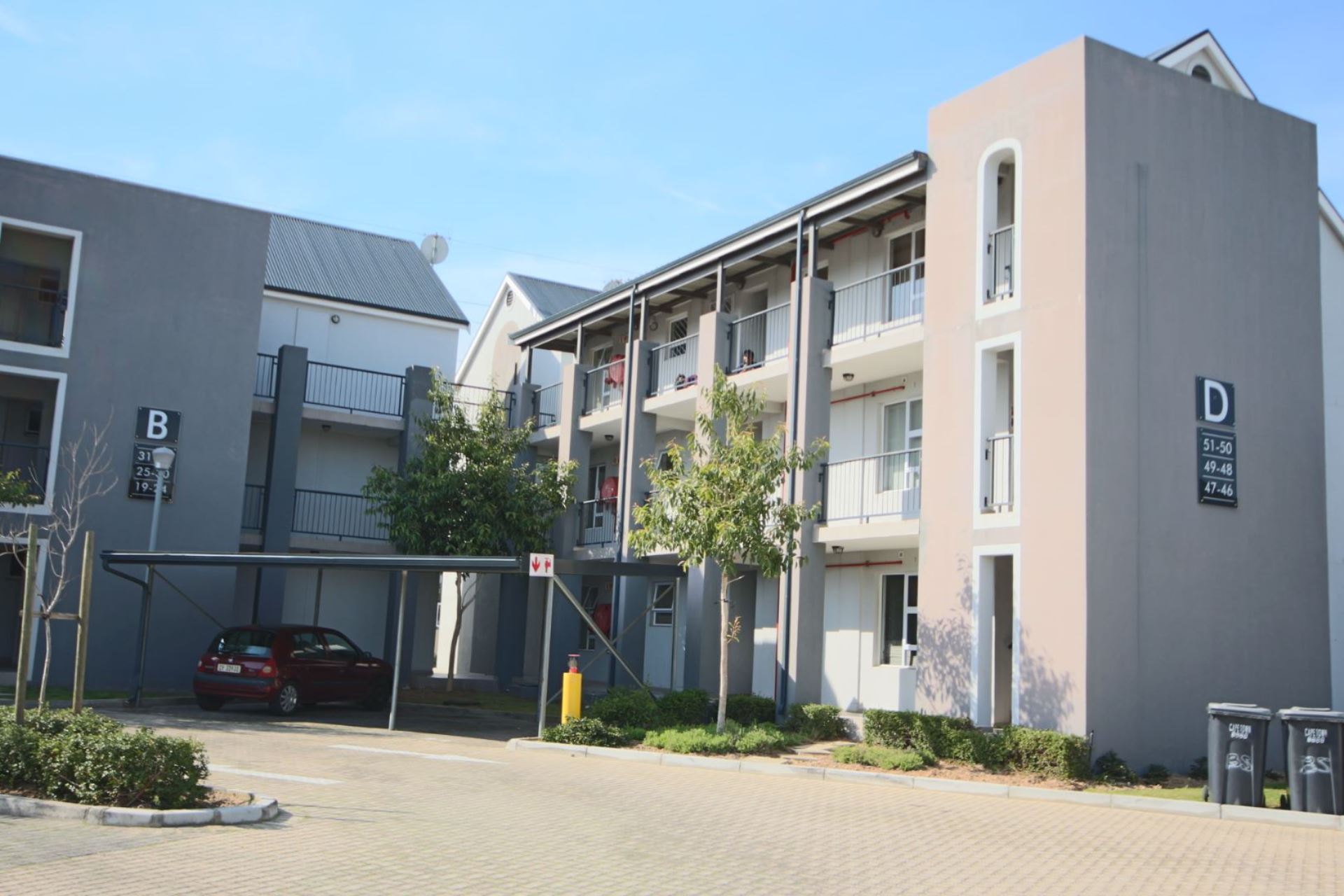 Apartment For Sale In Buhrein, Kraaifontein, Western Cape for R 809,000